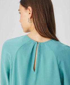 Sundropboutique.shopf4f21e33ce 2